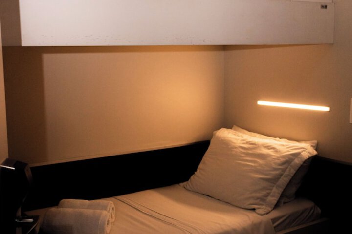 Room 5 of 27