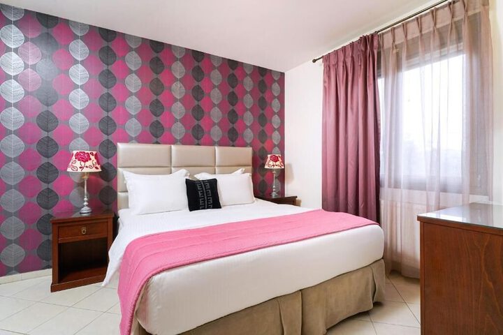 Room 18 of 75