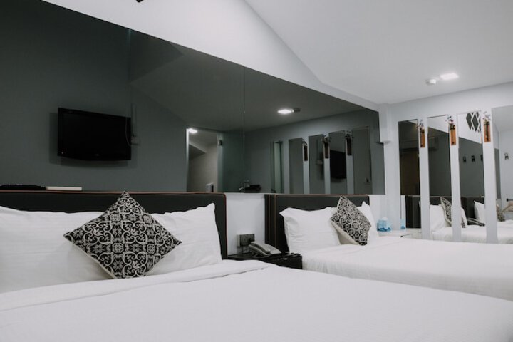 Room 53 of 88