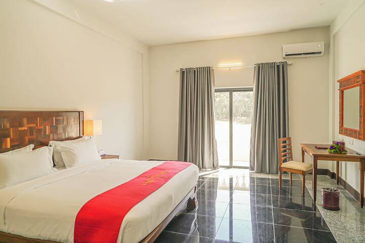 Room 2 of 30