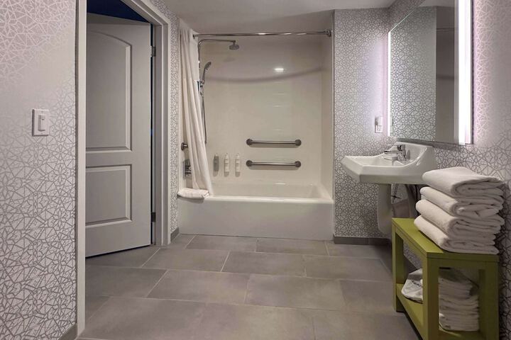 Bathroom shower