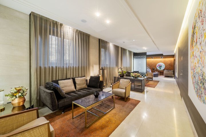 Guest Lobby