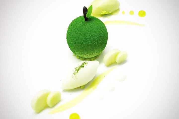 Dining 40 of 72