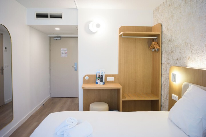 Room 40 of 127