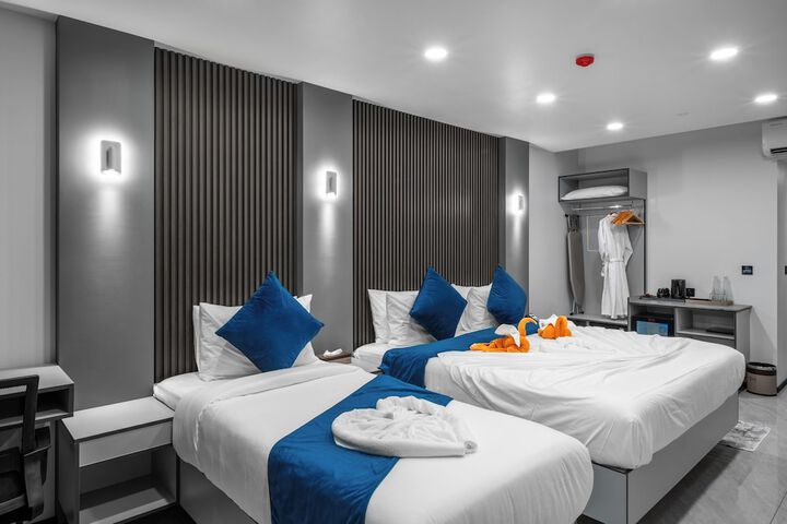 Room 14 of 43