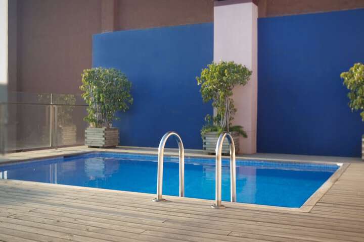 Pool 41 of 75