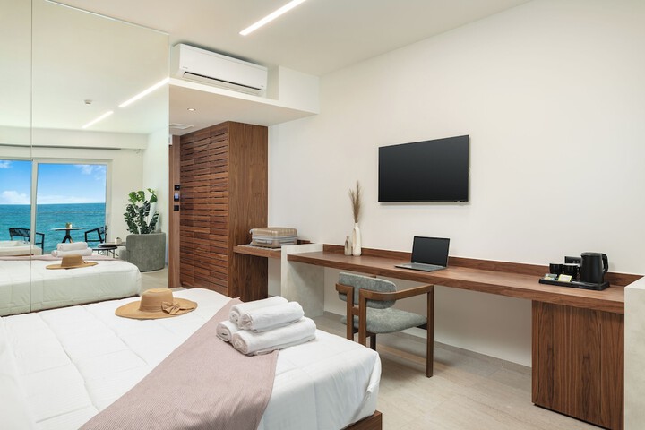 Room 3 of 88