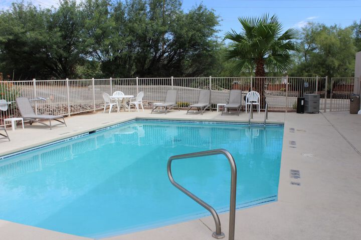 Pool 45 of 71