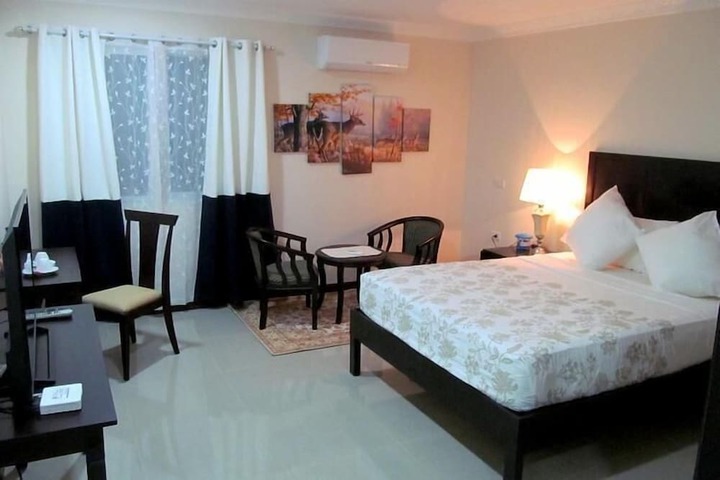 Room 29 of 66