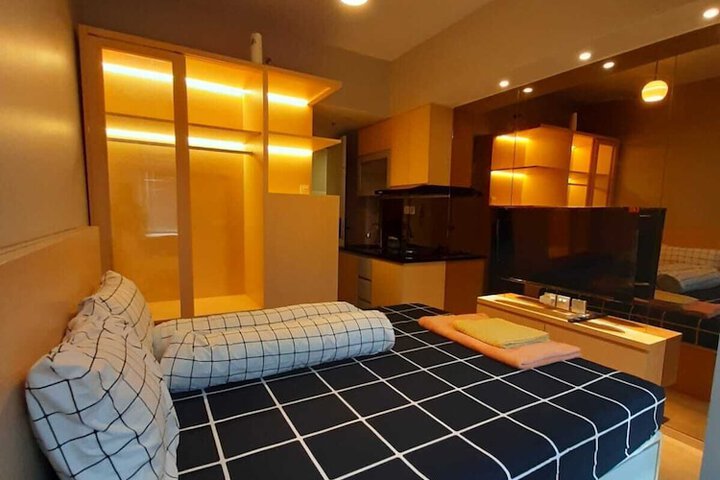 Room 3 of 10