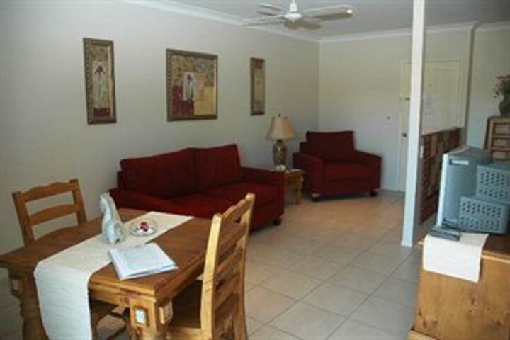 Room 9 of 15