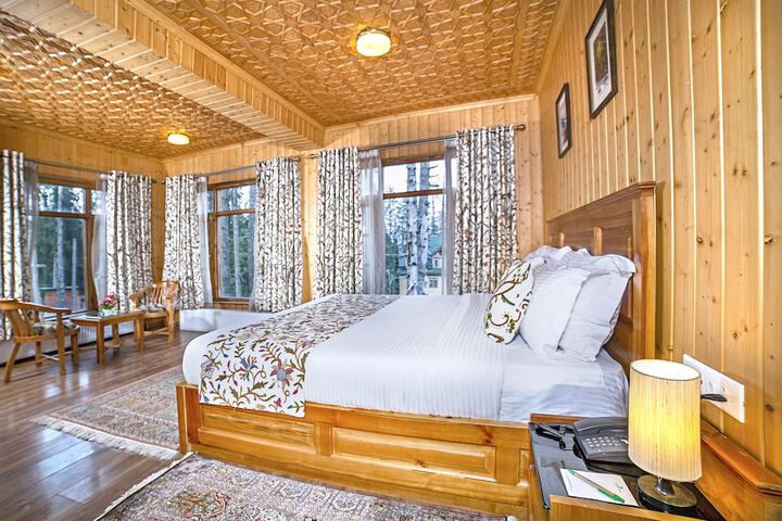 Room 7 of 24