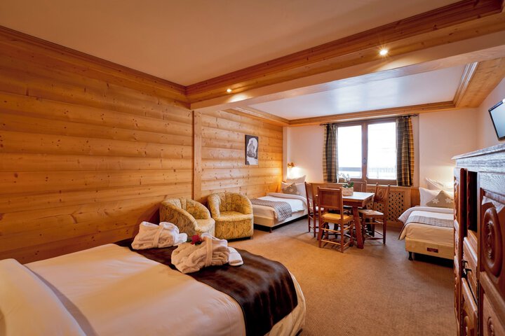 Room 16 of 86