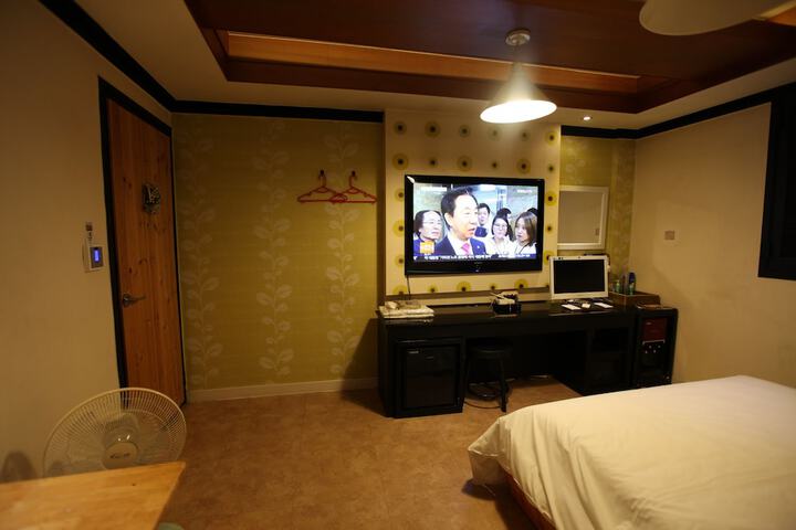 Room 26 of 52