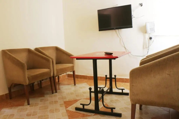 Room 7 of 14