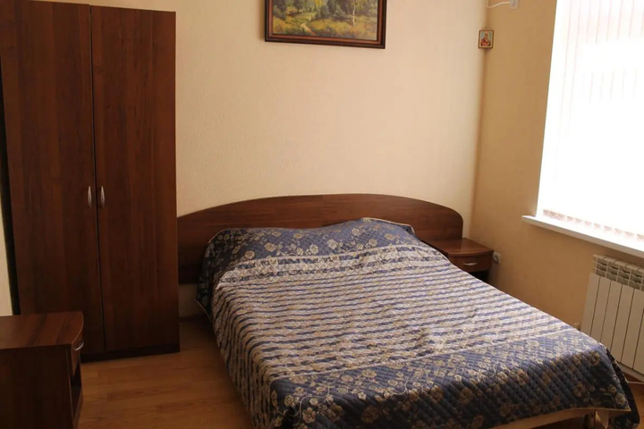 Room 3 of 13