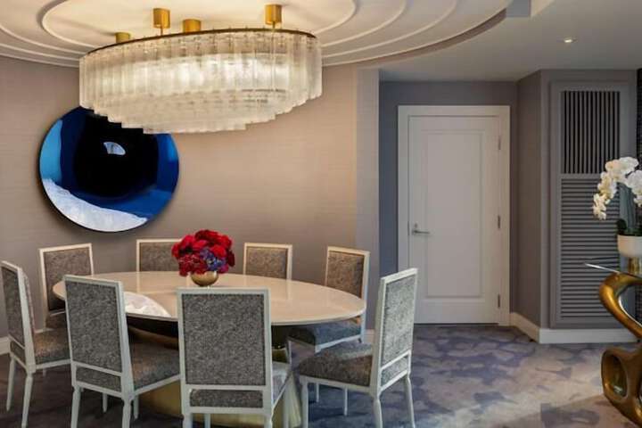 Room 28 of 187