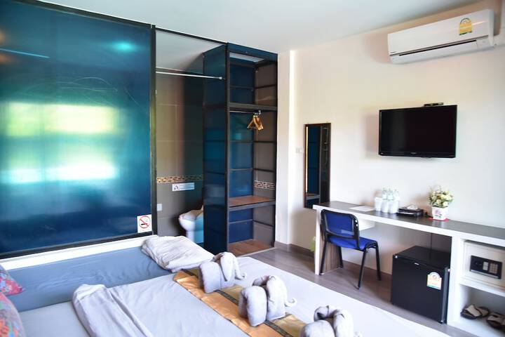 Room 11 of 47