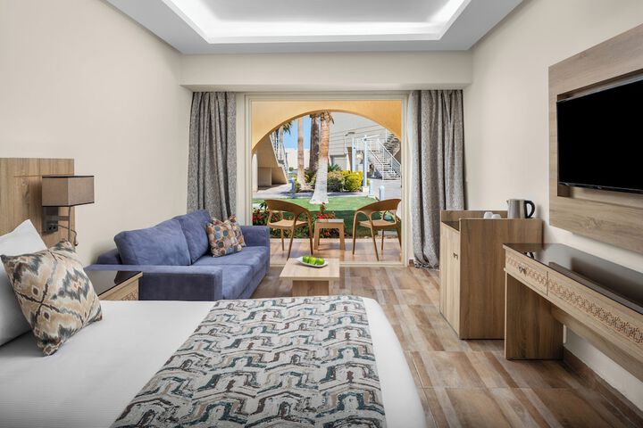 Room 29 of 220