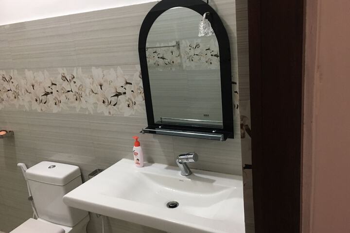 Room 15 of 21
