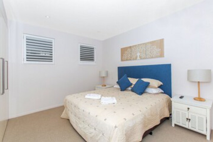 Room 16 of 19