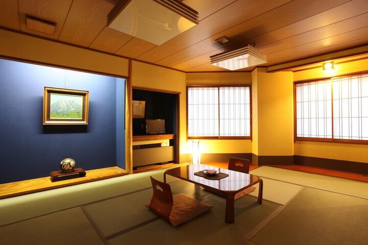 Room 14 of 50