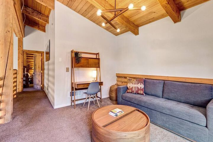 Room 2 of 30