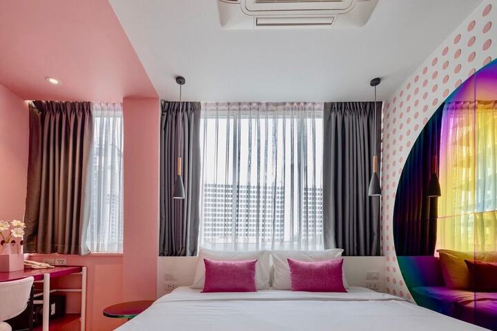 Room 56 of 97