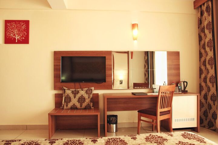 Room 10 of 22