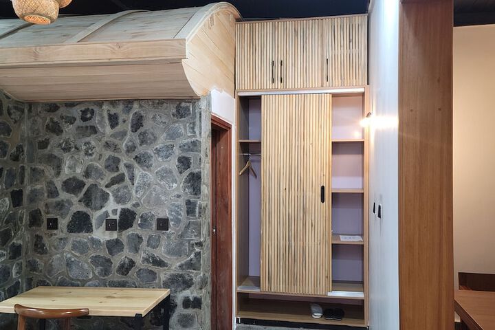 Room 40 of 121