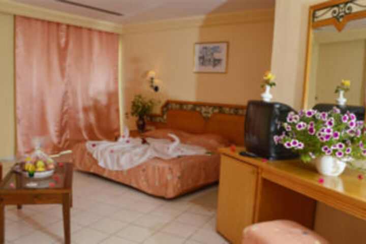 Room 21 of 61