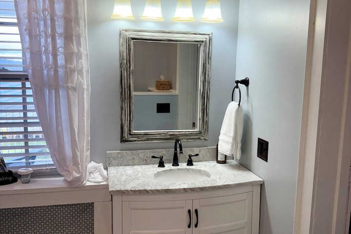 Room 45 of 65