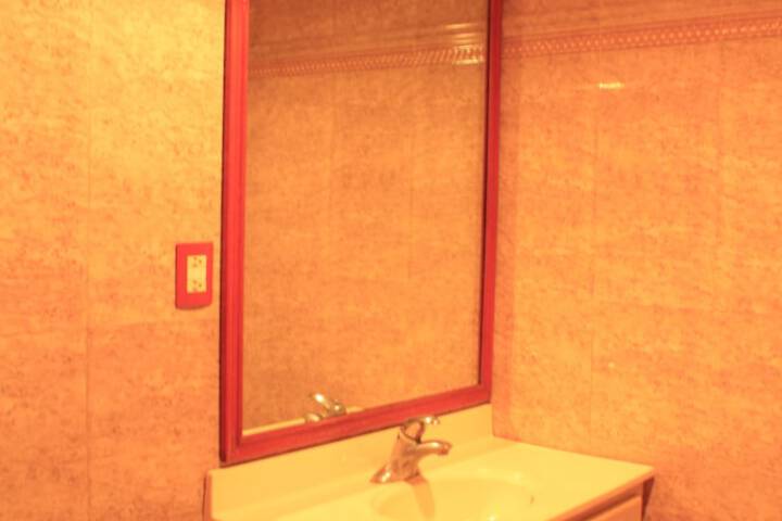 Room 10 of 15