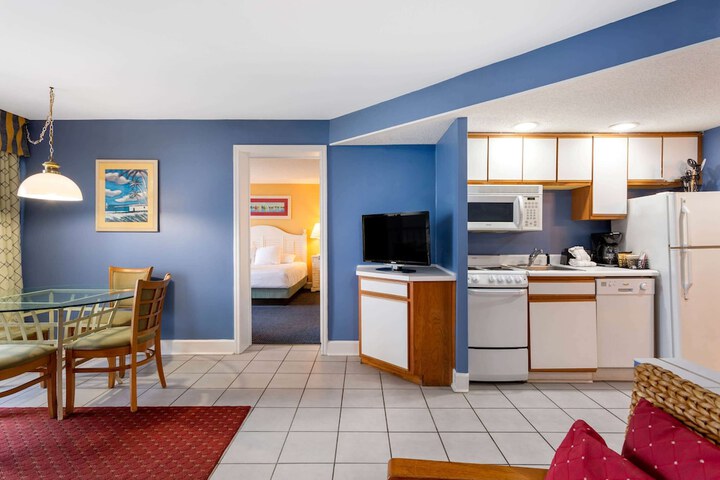 Room 18 of 134