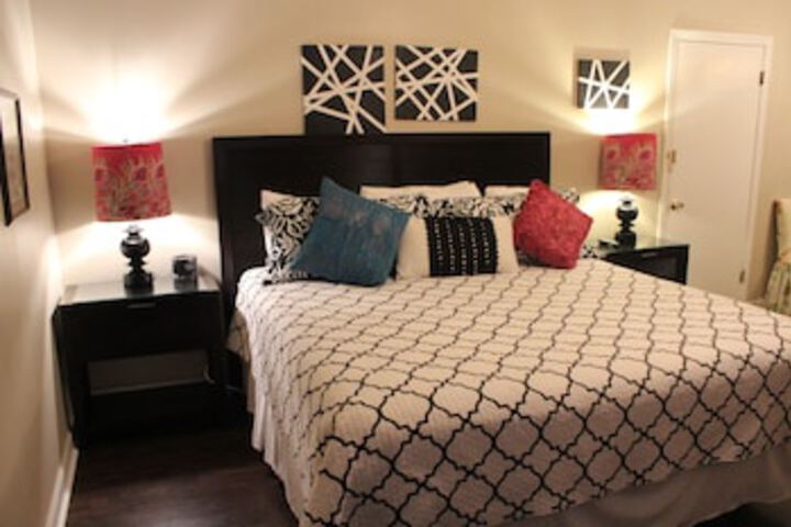 Room 31 of 243