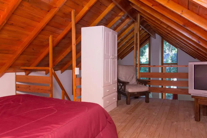 Room 3 of 12