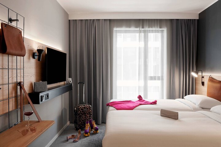 Room 4 of 31