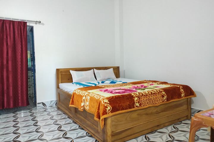 Room 3 of 21