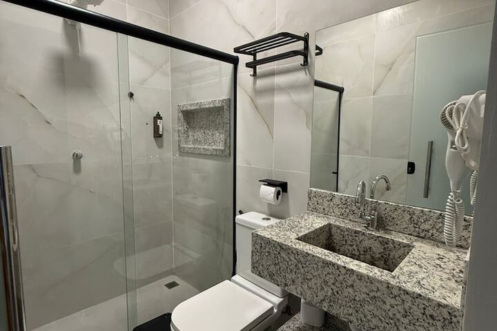 Room 15 of 27
