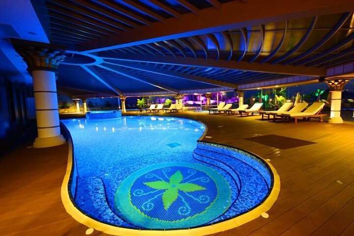 Pool 132 of 273