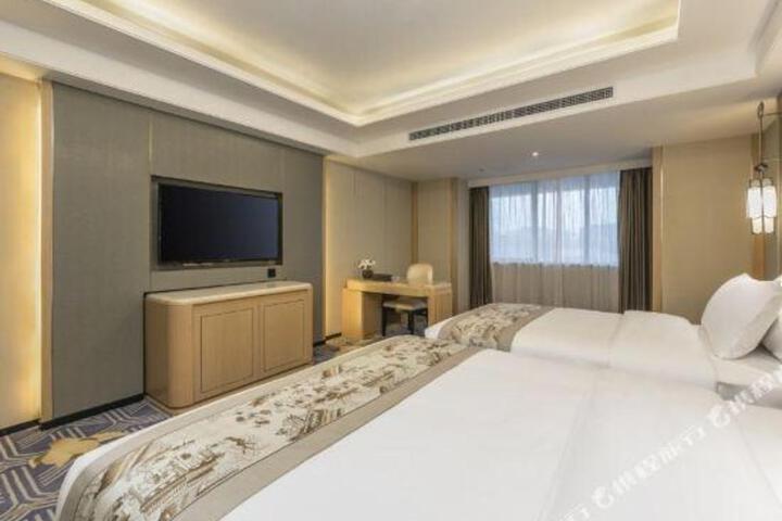 Putian Meibo Hotel (Shanghai International Tourism and Resorts Zone)
