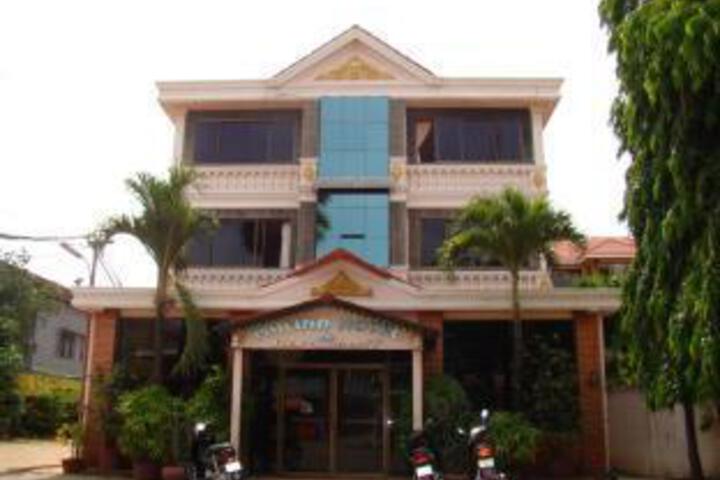 Molina Village