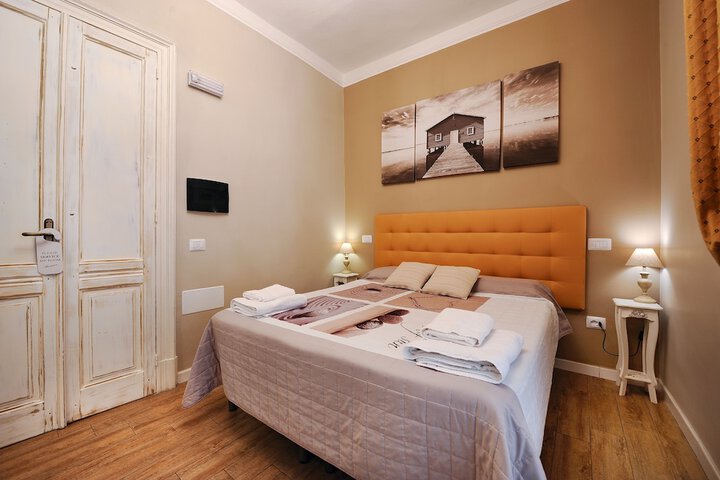 Room 12 of 62