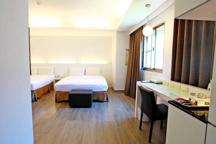 Room 16 of 49