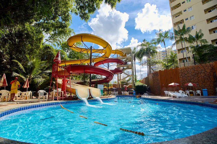 Hotel Pool