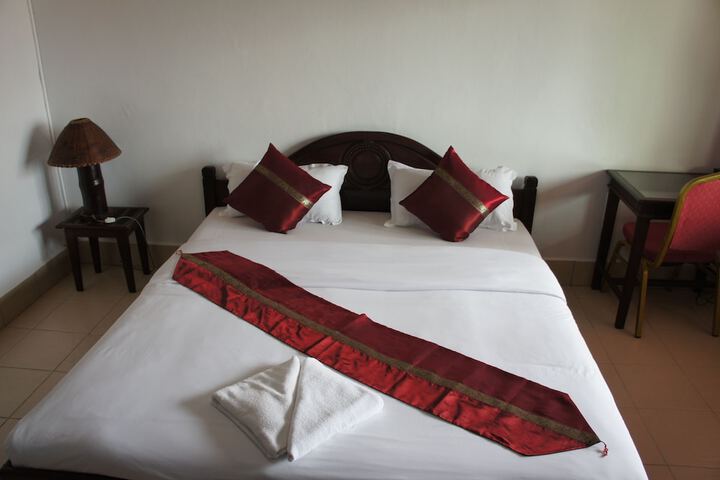 Room 3 of 26