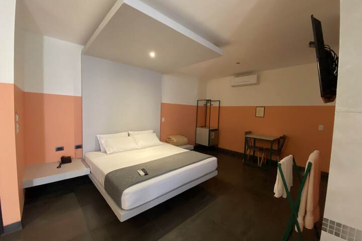 Room 75 of 118
