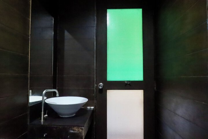 Room 26 of 48