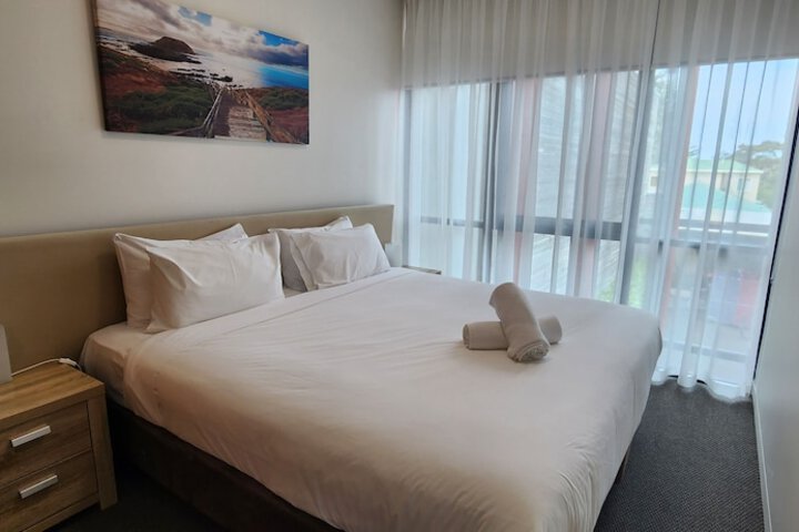 Room 9 of 105