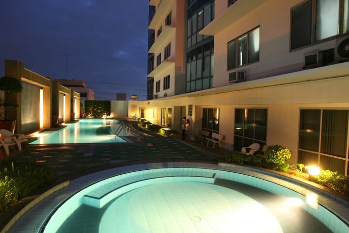 Hotel with Pool